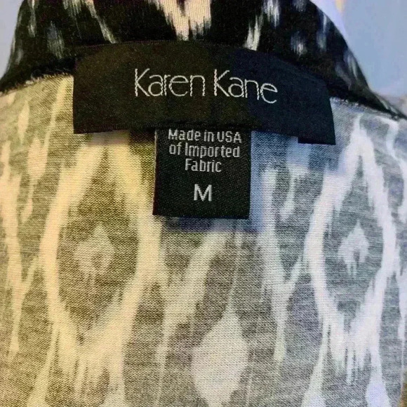 Karen Kane Tunic - Picture 5 of 5